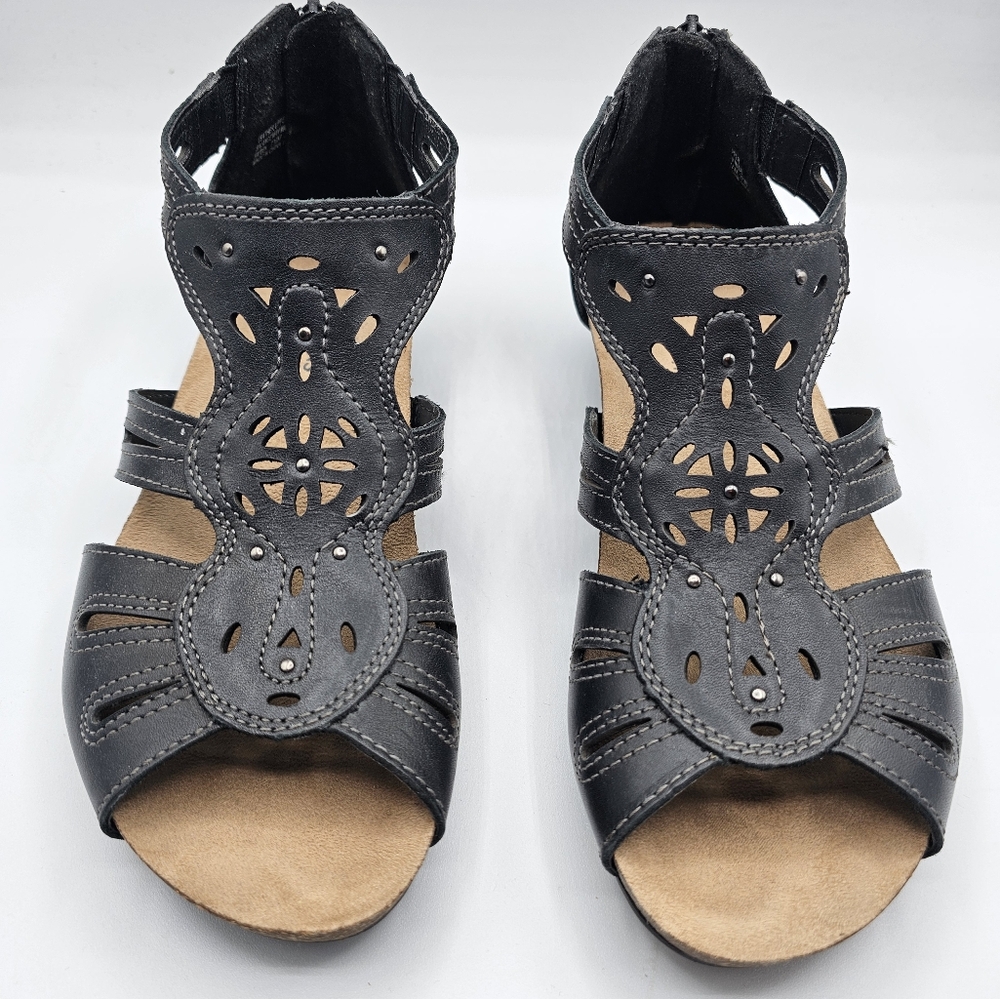 Women’s Black Cutout Leather Sandals